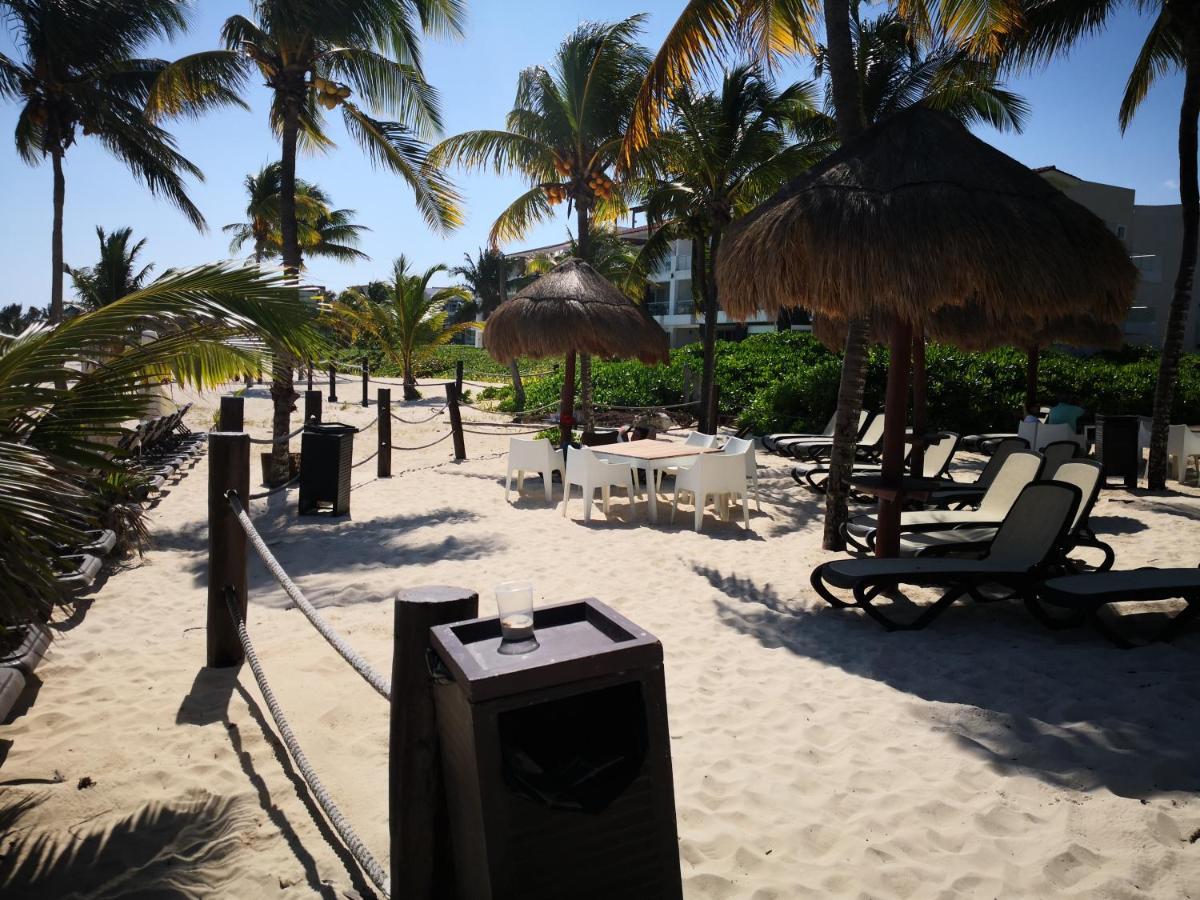 Beachside Corasol El Amanecer De Frida Para 2 Personas Playa del Carmen Eksteriør bilde