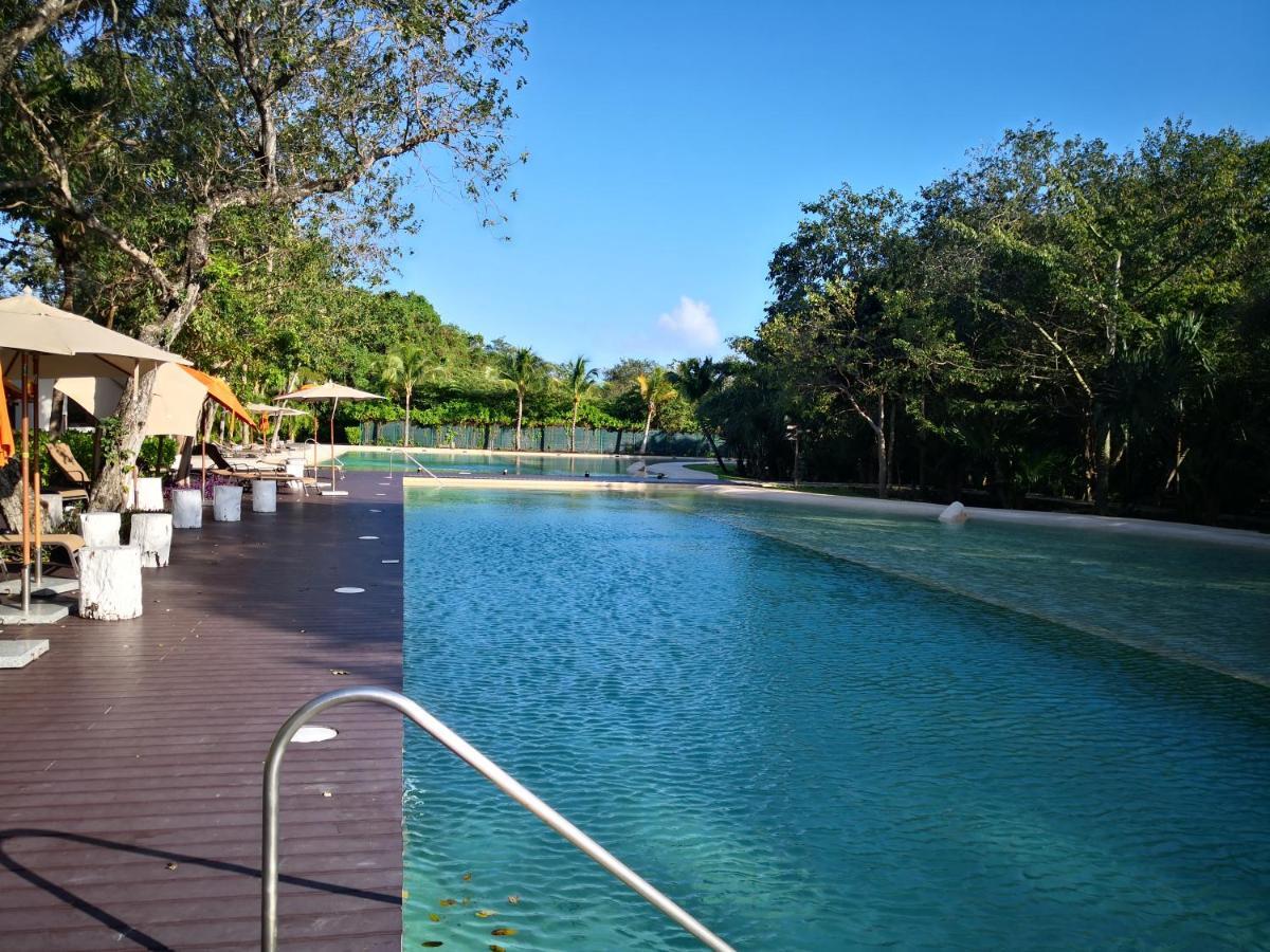 Beachside Corasol El Amanecer De Frida Para 2 Personas Playa del Carmen Eksteriør bilde